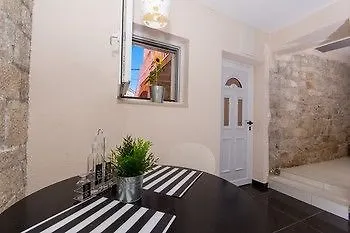 Apartments And Rooms Marino Trogir Chorvatsko